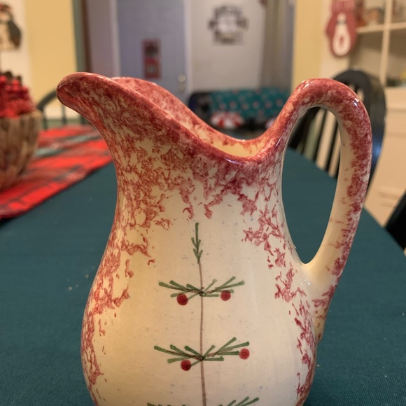 Molly Dallas splatterware Christmas themed 2pc gravy boat And bowl included - Picture 6 of 9